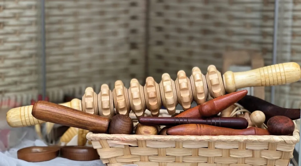 Utensilios de madera para maderoterapia
